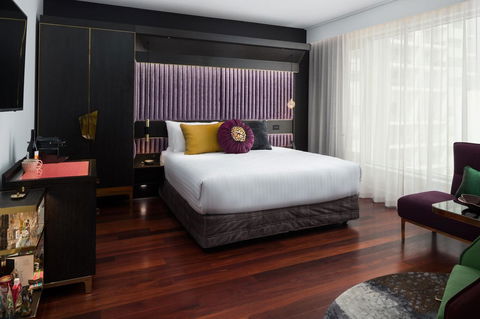 QT Perth - Australian Directory 23