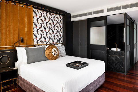 QT Perth - Australian Directory 37