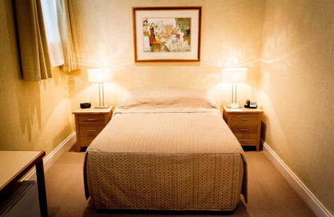 European Hotel - Australian Directory 35