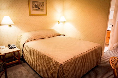 European Hotel - Australian Directory 32