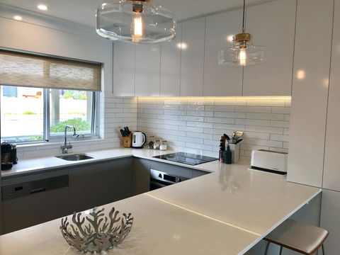 Cottesloe Beachfront Ocean View Apartment - Australian Directory 12