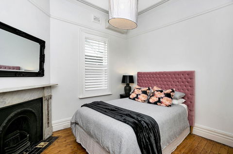 Soho Style In Manly - DARL9 - Australian Directory 1