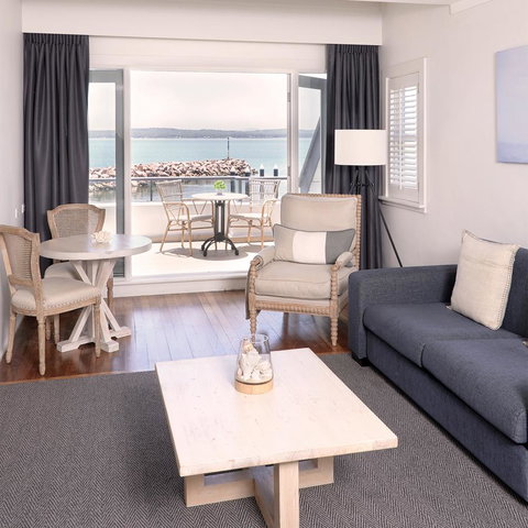 Anchorage Port Stephens - Australian Directory 25