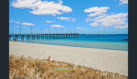 Palm Beach Manor - Australian Directory 15