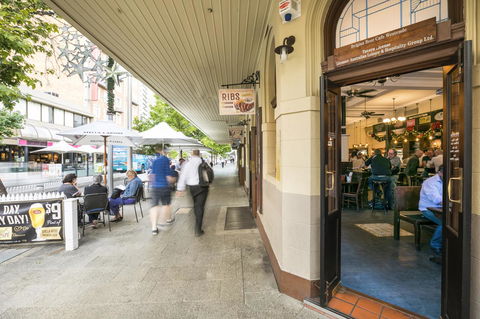 Nightcap At Belgian Beer Cafe - Australian Directory 28