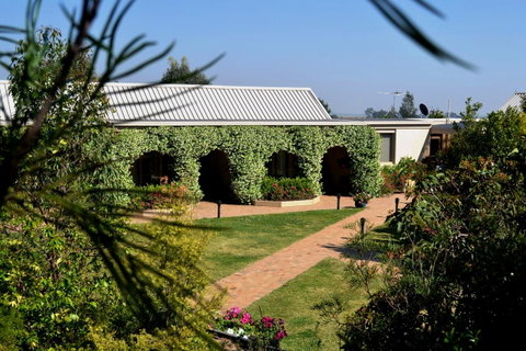 Grapevines Boutique Accommodation - Australian Directory 8