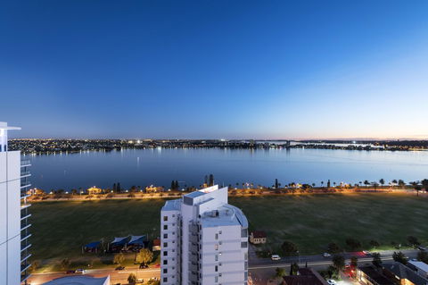 Pan Pacific Perth - Australian Directory 7