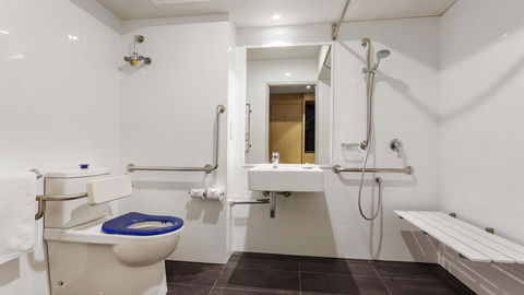 Holiday Inn Perth City Centre, An IHG Hotel - Australian Directory 27
