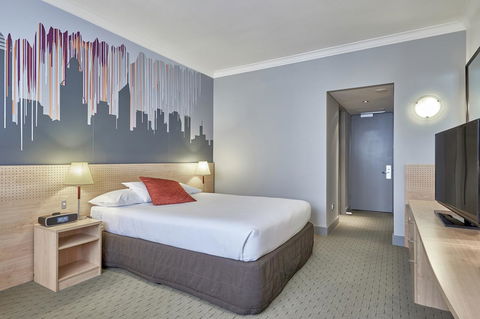 Mercure Perth - Australian Directory 34
