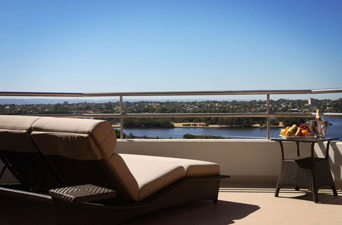 Residence On Langley Park - Australian Directory 19