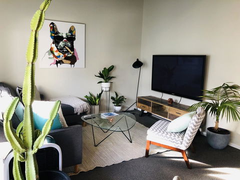 West Beach Lagoon 220 Stylish And Cozy - Australian Directory 8