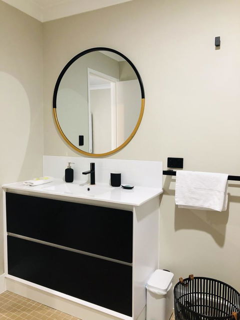 West Beach Lagoon 220 Stylish And Cozy - Australian Directory 13