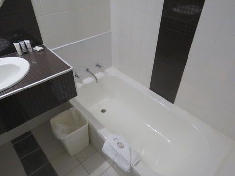 Metro Hotel Perth - Australian Directory 37
