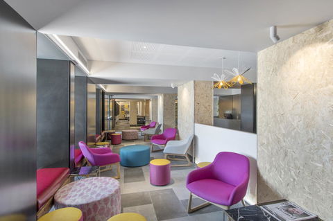 Metro Hotel Perth - Australian Directory 11