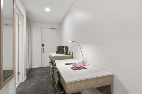 Metro Hotel Perth - Australian Directory 29