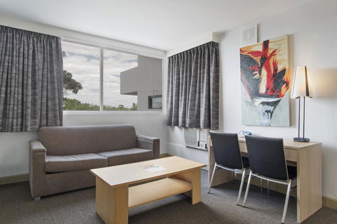 Metro Hotel Perth - Australian Directory 25