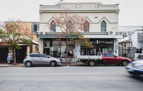 Captain\'s Heritage Cottage - Central Fremantle 2 Bedroom Historic Cottage - Australian Directory 17