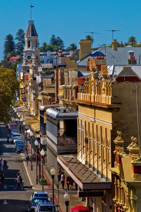 Captain\'s Heritage Cottage - Central Fremantle 2 Bedroom Historic Cottage - Australian Directory 19
