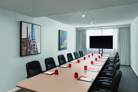 Mercure Perth On Hay - Australian Directory 25