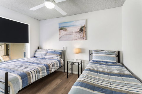 Laman Lodge, Unit 2, 15 Laman Street - Australian Directory 10