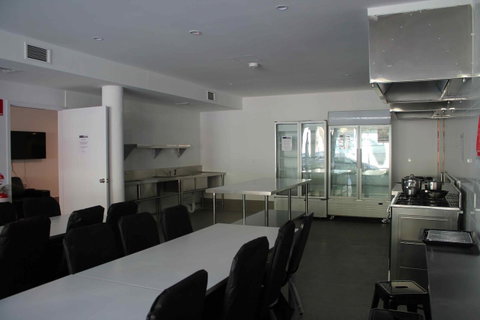 Quokka Backpackers Hostel Perth - Note - Valid Passport Required To Check In - Australian Directory 14