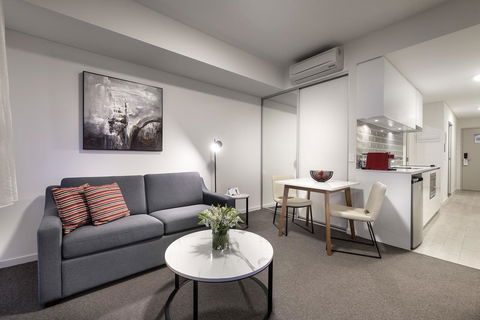 Ramada By Wyndham VetroBlu Scarborough Beach - Australian Directory 11