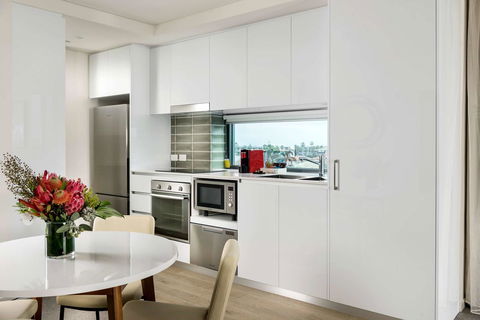 Ramada By Wyndham VetroBlu Scarborough Beach - Australian Directory 44
