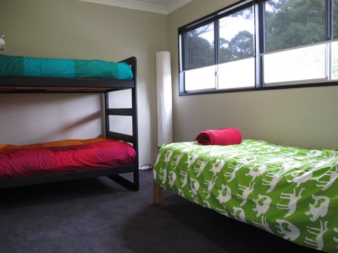 Pendeli Beach House - Australian Directory 5