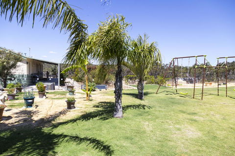 The Heights Bed & Breakfast - Australian Directory 14