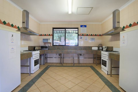 Discovery Parks - Perth Airport - Australian Directory 36