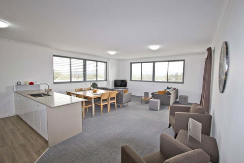 Morisset Serviced Apartments - Australian Directory 17