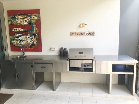 East On Byron - Australian Directory 42