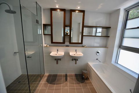 East On Byron - Australian Directory 18