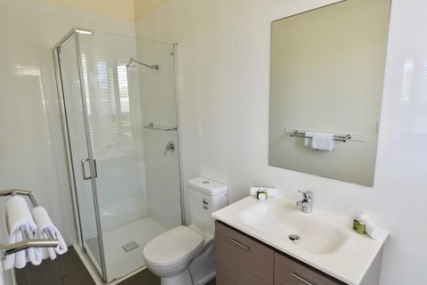 East On Byron - Australian Directory 27