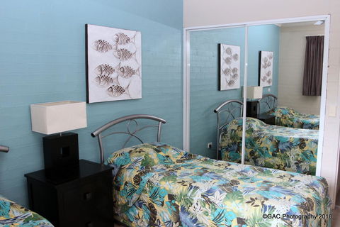 Mollymook Cove Apartments - Australian Directory 21