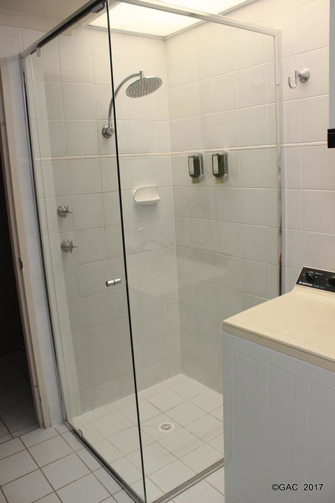 Mollymook Cove Apartments - Australian Directory 37