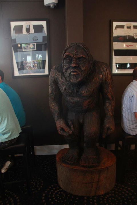 Crossroads Hotel - Australian Directory 27