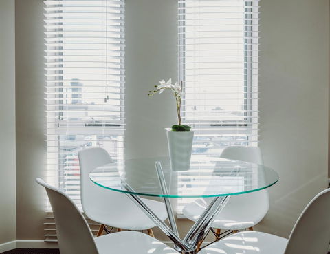 Crossroads Hotel - Australian Directory 4