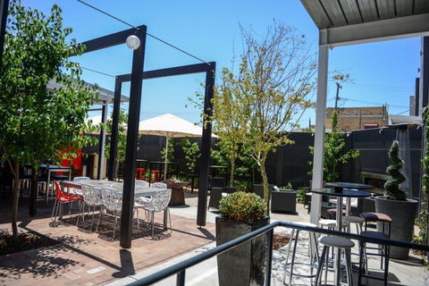 Crossroads Hotel - Australian Directory 32