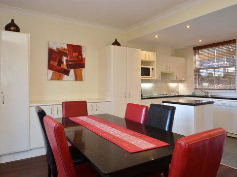 Villa Executive 2br Cypress DS Located Within Cypress Lakes Resort - Australian Directory 6