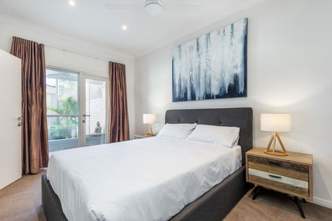 Kensington Self-Contained Modern House (89BROM) - Australian Directory 4