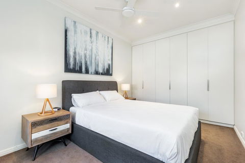 Kensington Self-Contained Modern House (89BROM) - Australian Directory 13