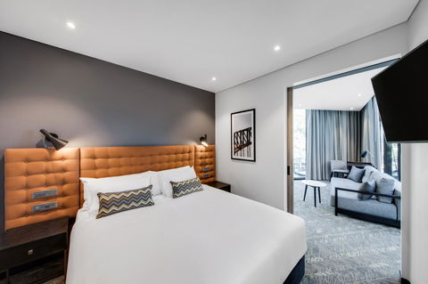 Vibe Hotel North Sydney - Australian Directory 30