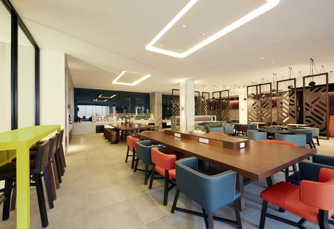 Holiday Inn Express Sydney Airport, An IHG Hotel - Australian Directory 18