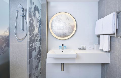 Holiday Inn Express Sydney Airport, An IHG Hotel - Australian Directory 22