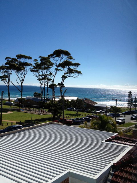 Breakers Apartments - Australian Directory 3