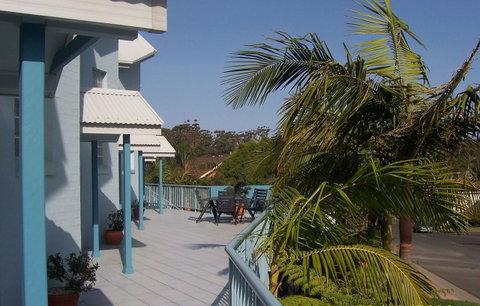 Breakers Apartments - Australian Directory 14