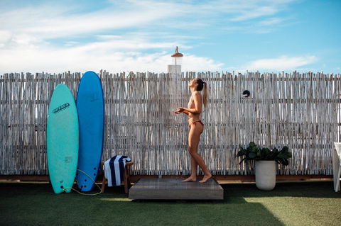 Wake Up! Bondi Beach - Australian Directory 20