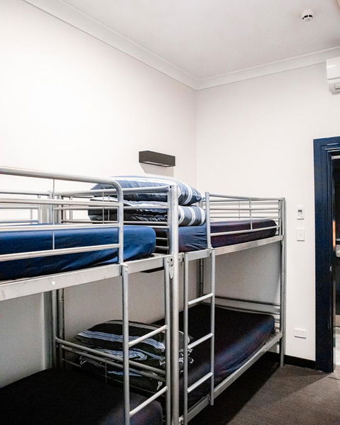 Wake Up! Bondi Beach - Australian Directory 11