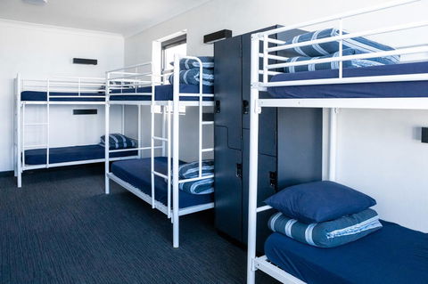 Wake Up! Bondi Beach - Australian Directory 43